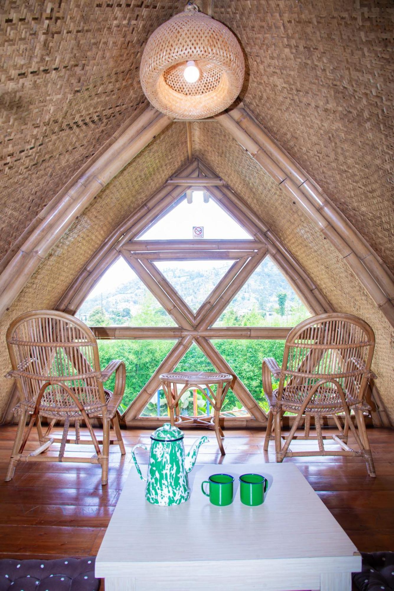 Villa Chavaminerva Bambu - Lembang Cikareumbi Buitenkant foto